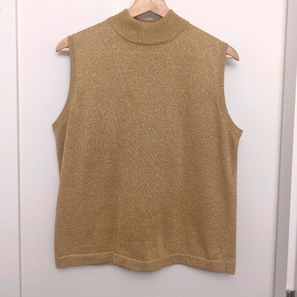 🔥 5 FOR $20 🔥 Gold mock neck top